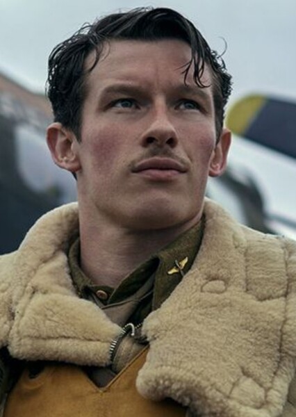 Callum Turner photo
