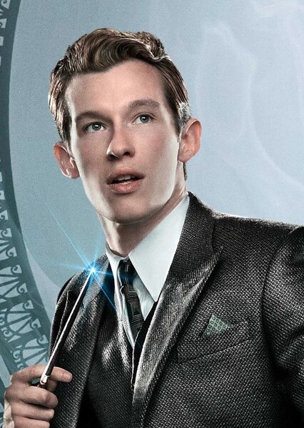 Callum Turner photo