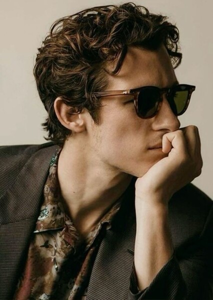 Callum Turner