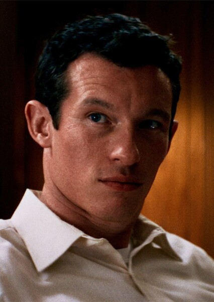 Callum Turner photo
