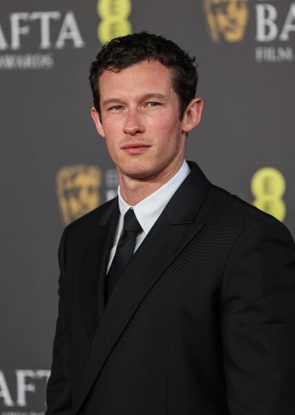Callum Turner photo