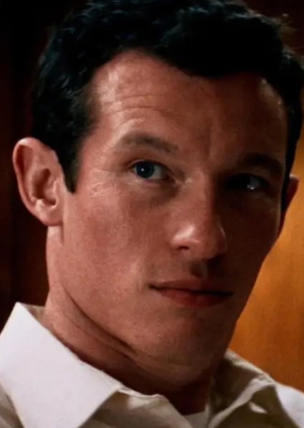 Callum Turner photo
