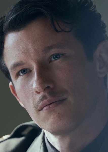 Callum Turner photo