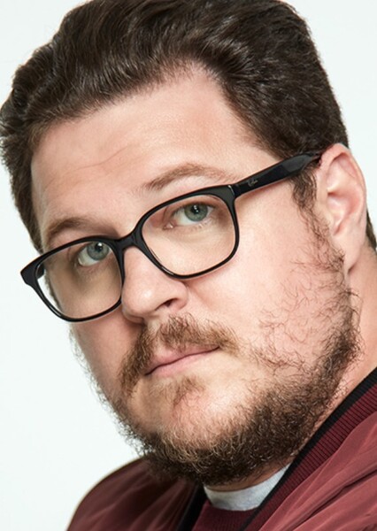 Cameron Britton photo