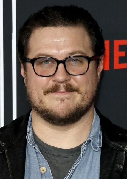 Cameron Britton photo