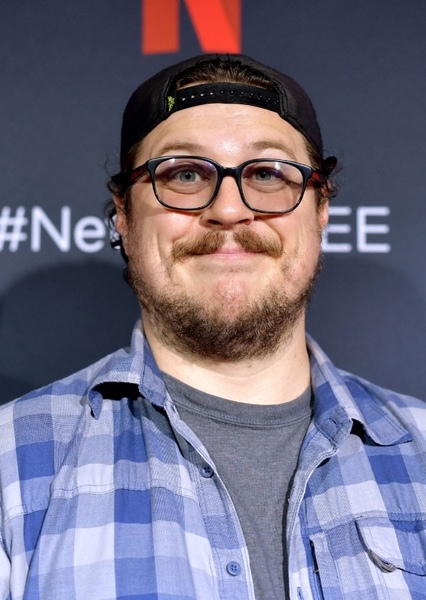 Cameron Britton photo