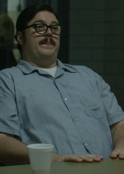 Cameron Britton photo