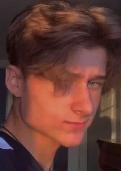 Cameron Brodeur photo
