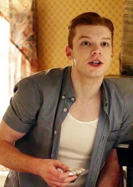 Joseph Mazzello