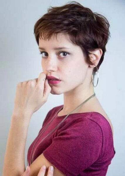 Camila Botelho photo