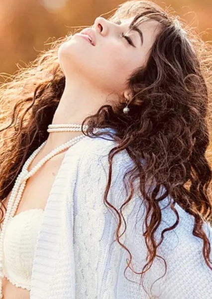 Camila Cabello photo