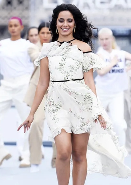 Camila Cabello photo