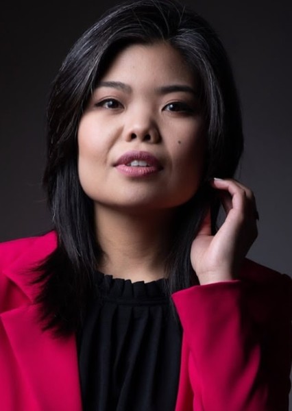 Camila Chiba photo