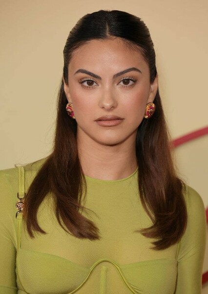 Camila Mendes photo