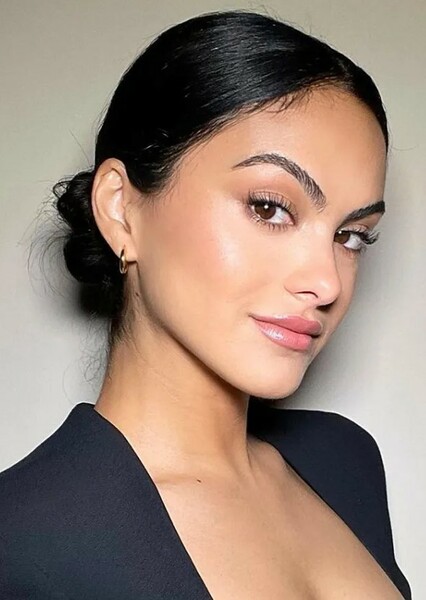 Camila Mendes photo