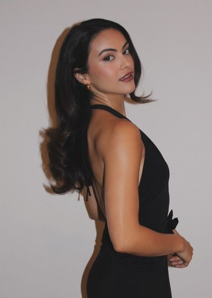Camila Mendes photo