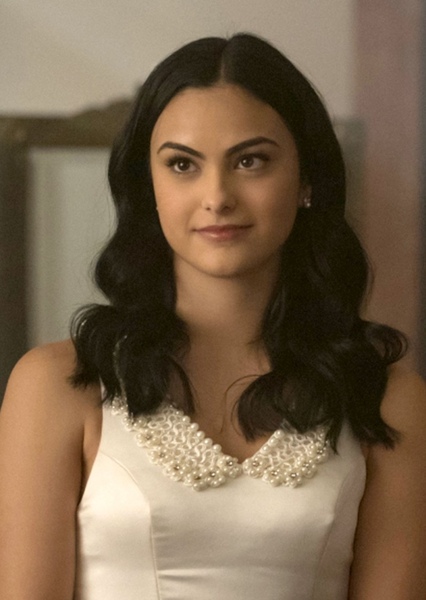 Camila Mendes