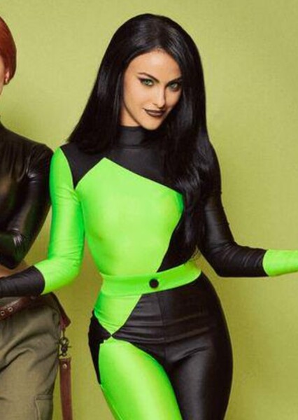 Camila Mendes photo