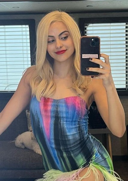 Camila Mendes photo