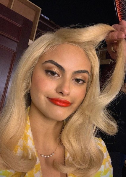 Camila Mendes