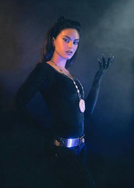 Camila Mendes