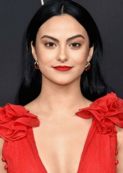 Camila Mendes photo