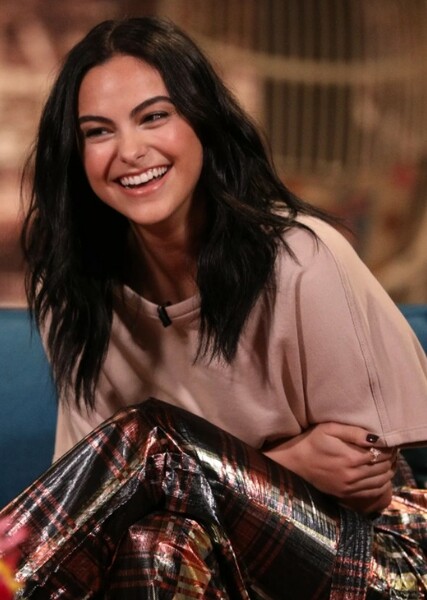 Camila Mendes photo