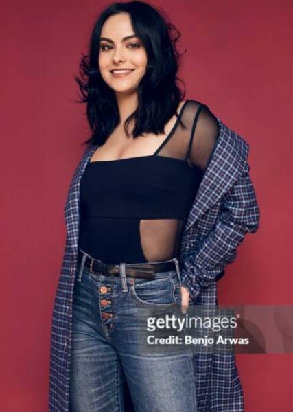 Camila Mendes photo