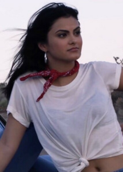 Camila Mendes photo