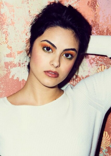 Camila Mendes photo