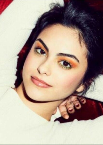 Camila Mendes photo