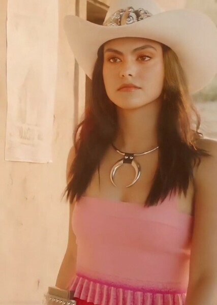 Camila Mendes photo