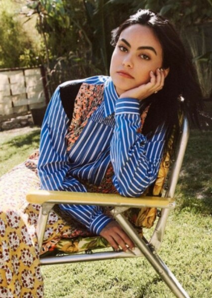Camila Mendes photo