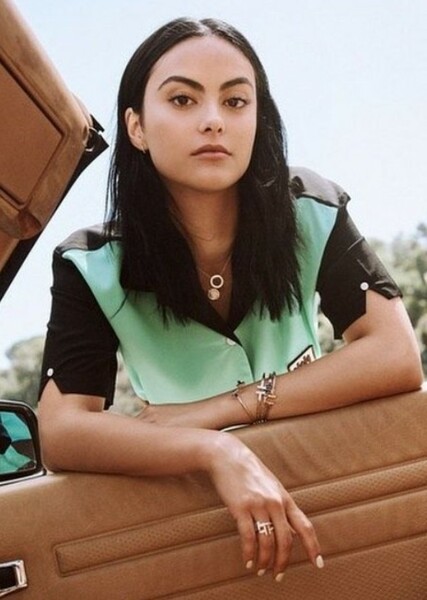 Camila Mendes photo