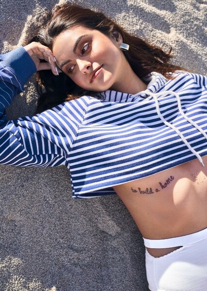 Camila Mendes photo