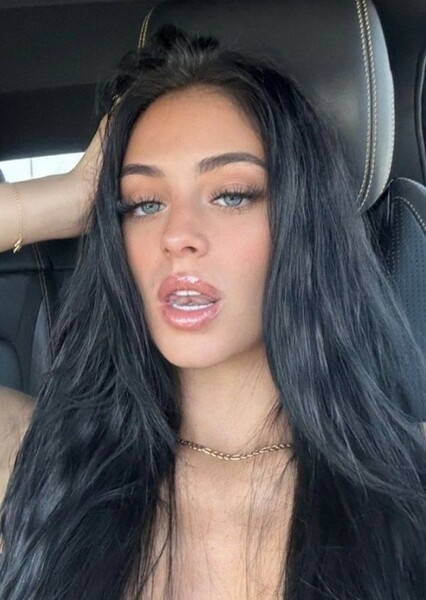 Camilla Araujo