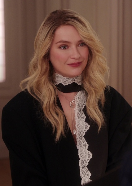 Camille (Emily in Paris)