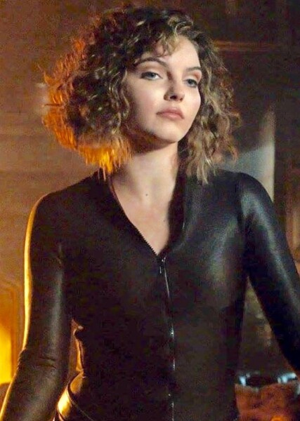Camren Bicondova photo
