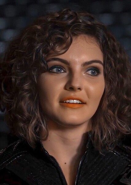 Camren Bicondova photo