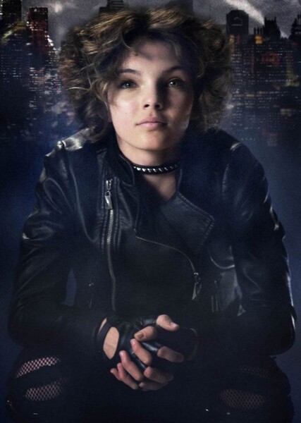 Camren Bicondova photo