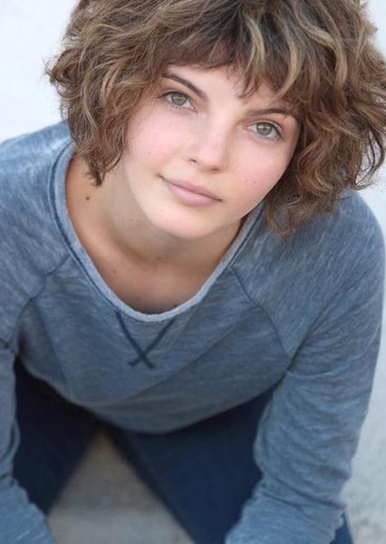 Camren Bicondova photo