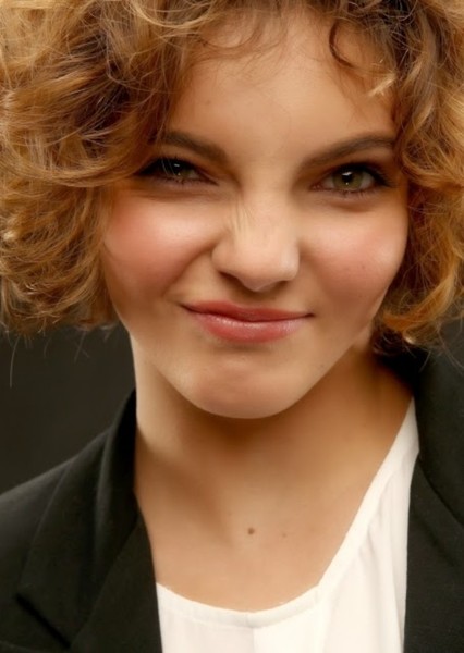 Camren Bicondova photo