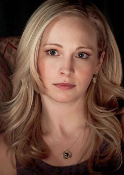 Candice King photo