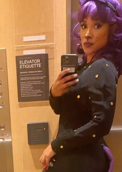 Candice Patton photo
