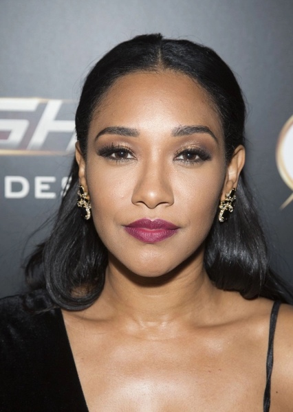 Candice Patton photo