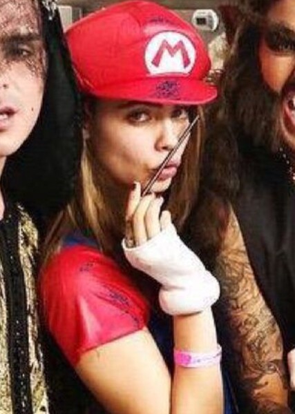 Cara Delevingne photo