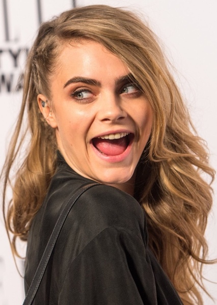 Cara Delevingne photo