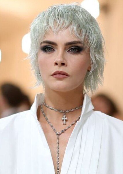 Cara Delevingne photo