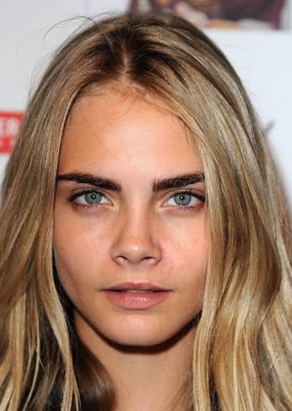 Cara Delevingne photo