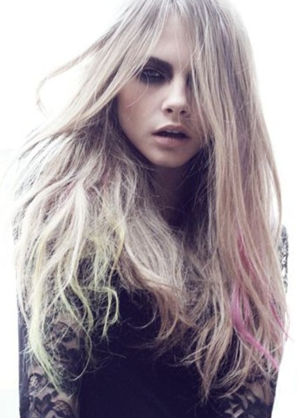 Cara Delevingne photo